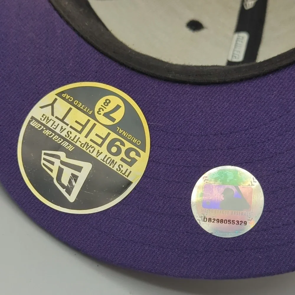 New Era 59FIFTY Atlanta Braves Fitted Hat 100% Wool Black Purple Piping 7 3/8